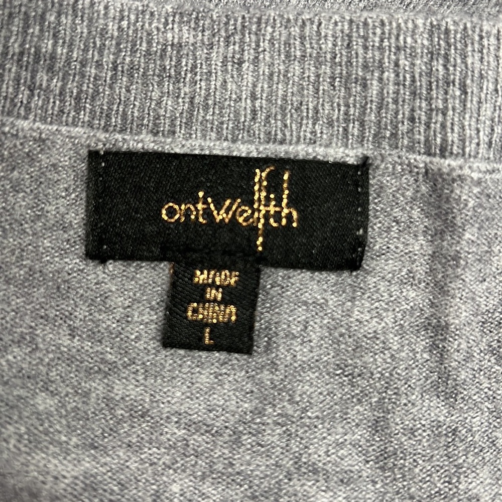 Sweater - Picture 5 of 7